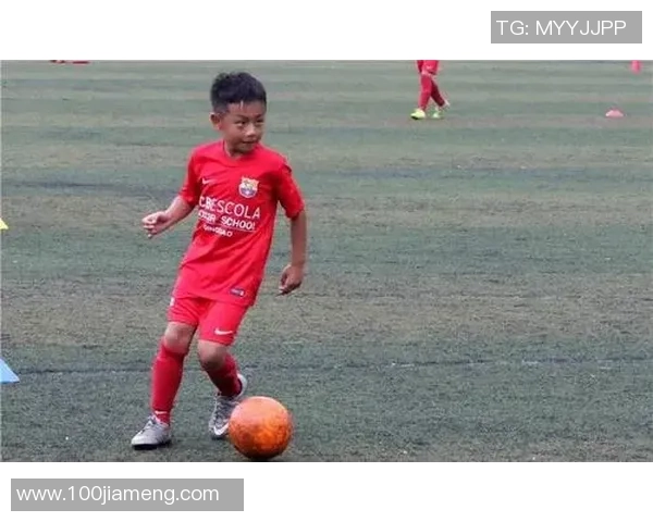 上海队当家足球明星的成长历程与未来展望分析