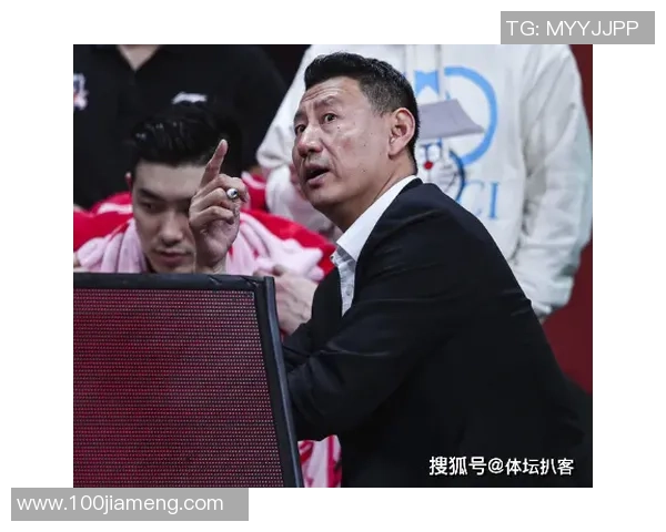 重庆篮球队节奏变革引发热议球迷期待新风貌与战术创新