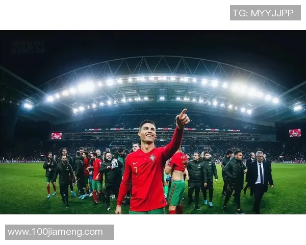 足球明星C罗的传奇人生与不屈精神探秘 足球明星C罗的传奇人生与不屈精神探秘