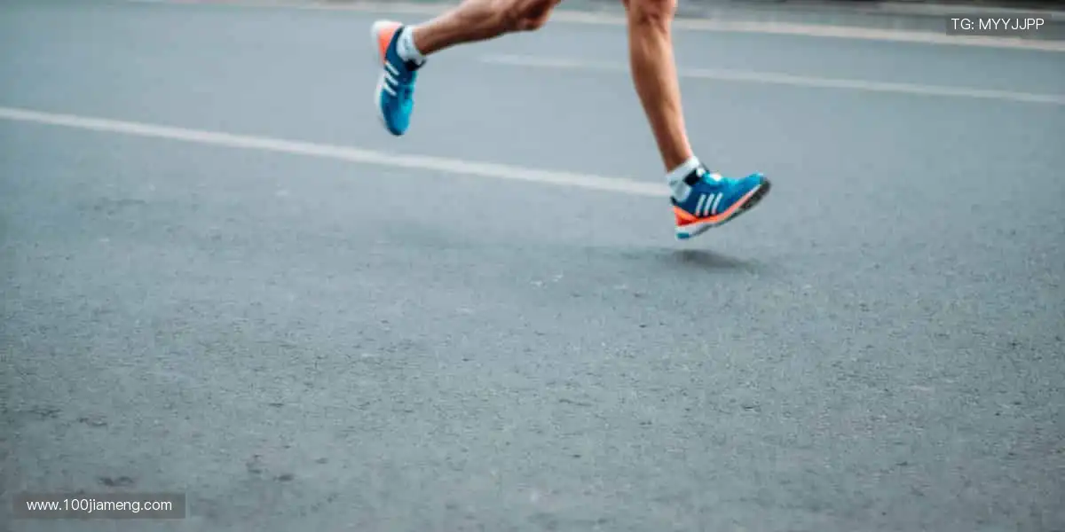 高清画质 + 专业解说，打造沉浸式观赛体验！🎧